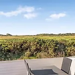 Hugo - 2-5km From The Sea By Interhome *