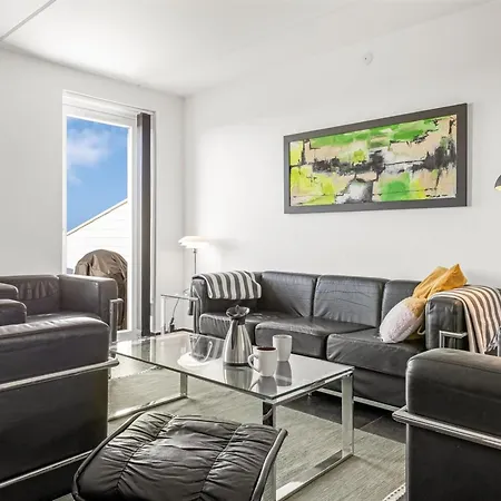 Hugo - 2-5km From The Sea By Interhome *