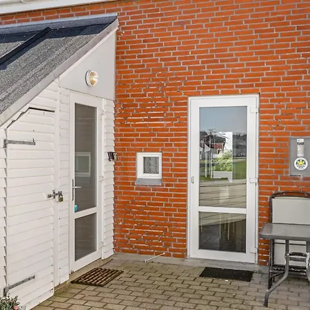 Apartment Hugo - 2-5km From The Sea By Interhome